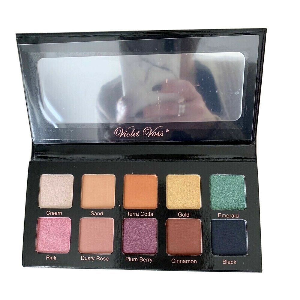 Eyeshadow Palette Violet Voss Essentials Pro Series Shimmers & Matte Eye Makeup